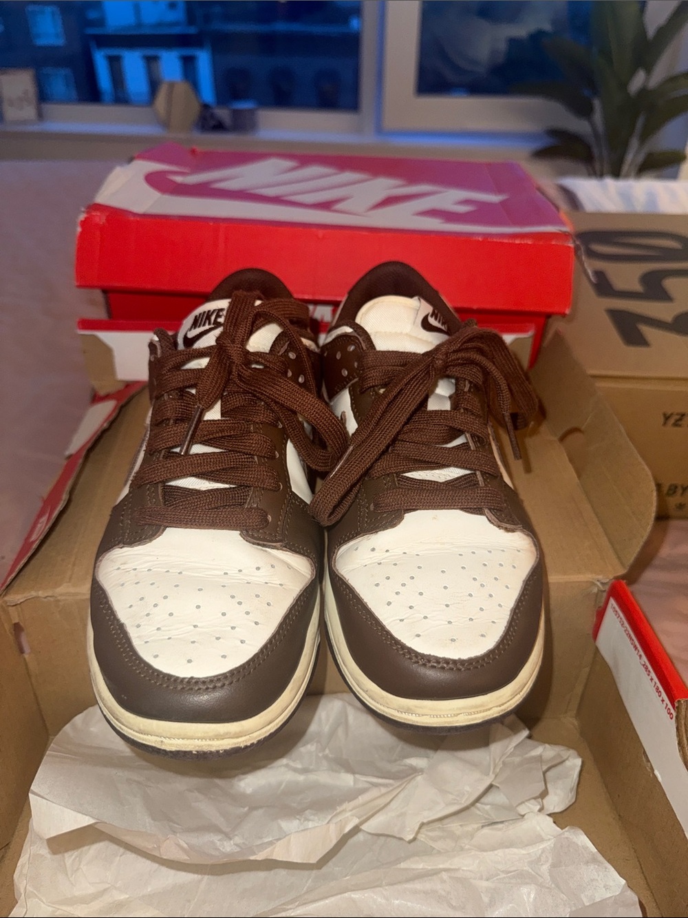 Women’s brown and white dunks - Picture 5 of 5